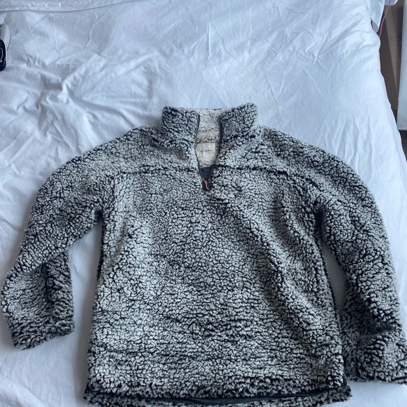Cozy Fleece Pullover - Picture 8 of 9